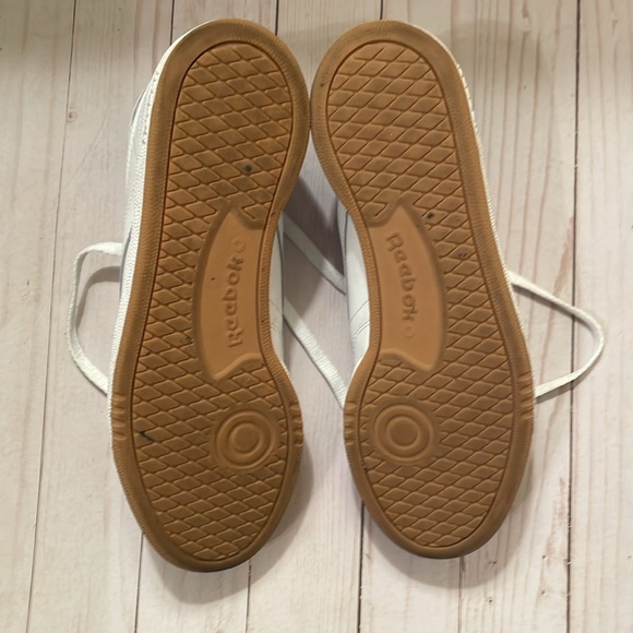 Reebok white court shoes size 10 - Picture 4 of 5